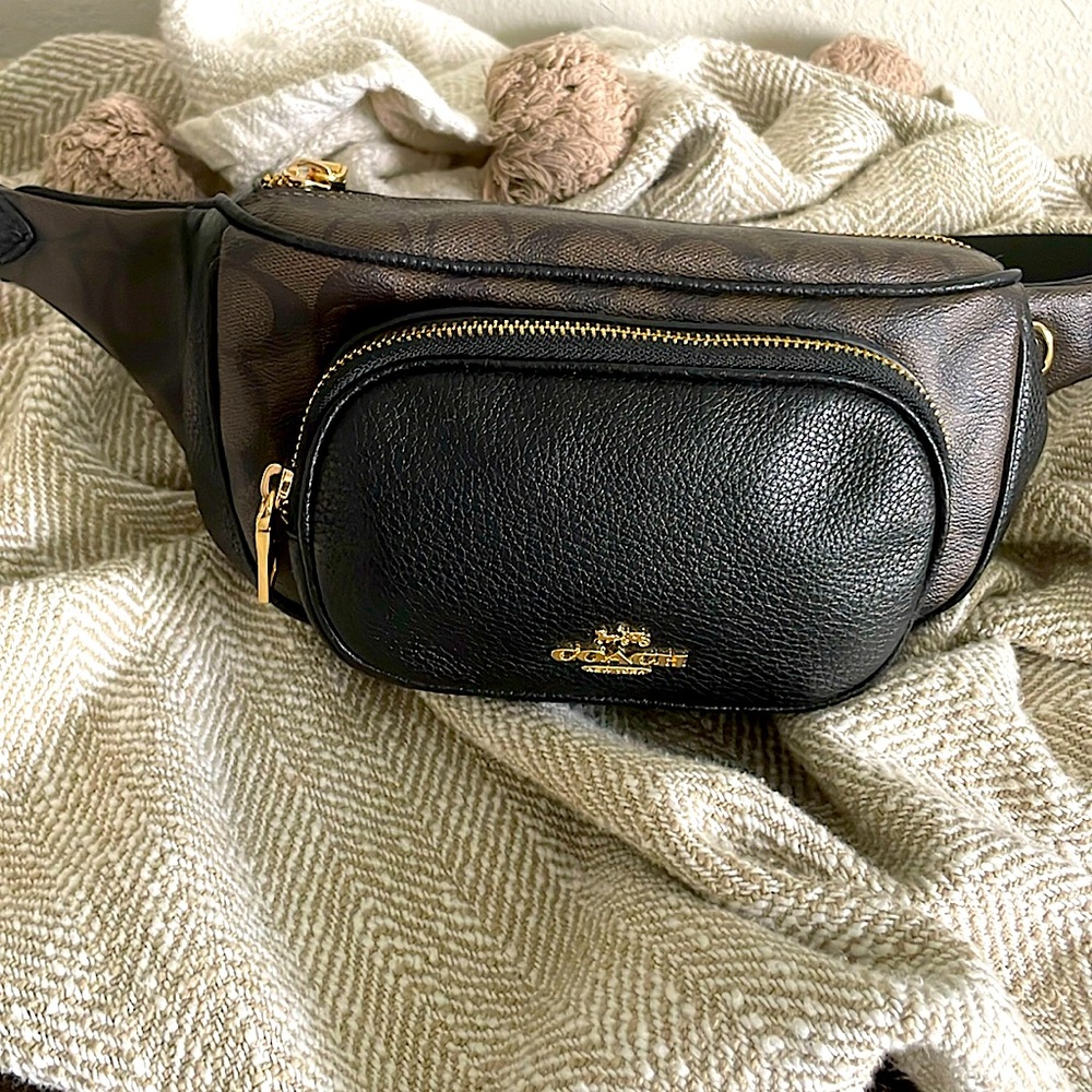 COACH 6548 COURT BELT BAG IN SIGNATURE CANVAS BROWN/BLACK